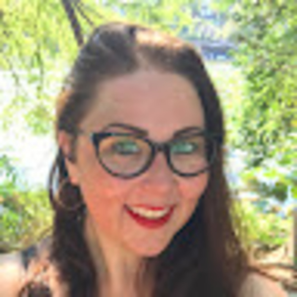 Meet your Posher, Elizabeth